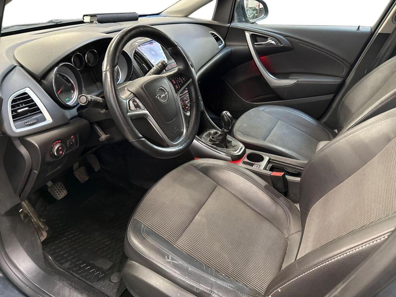 Opel Astra vaihtoauto