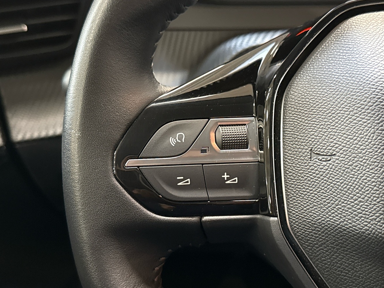 Peugeot 208 vaihtoauto
