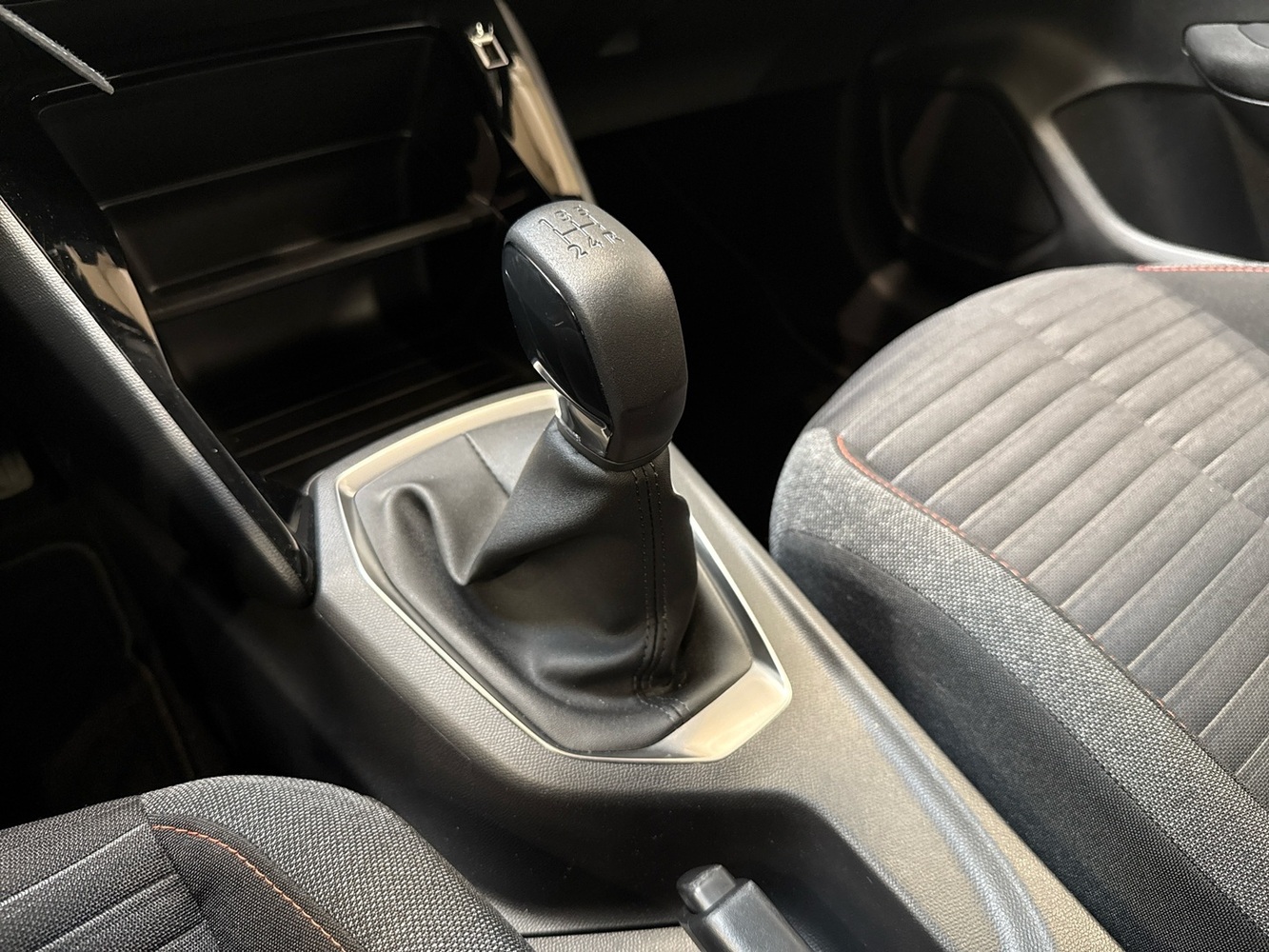 Peugeot 208 vaihtoauto