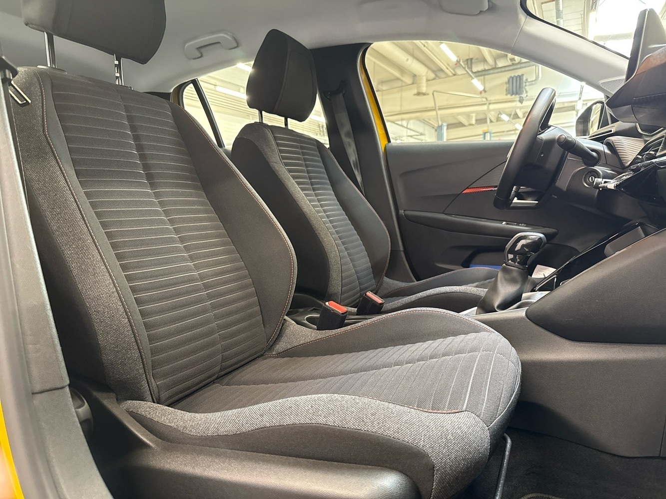 Peugeot 208 vaihtoauto