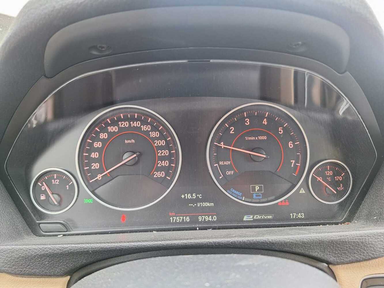 BMW 330 vaihtoauto
