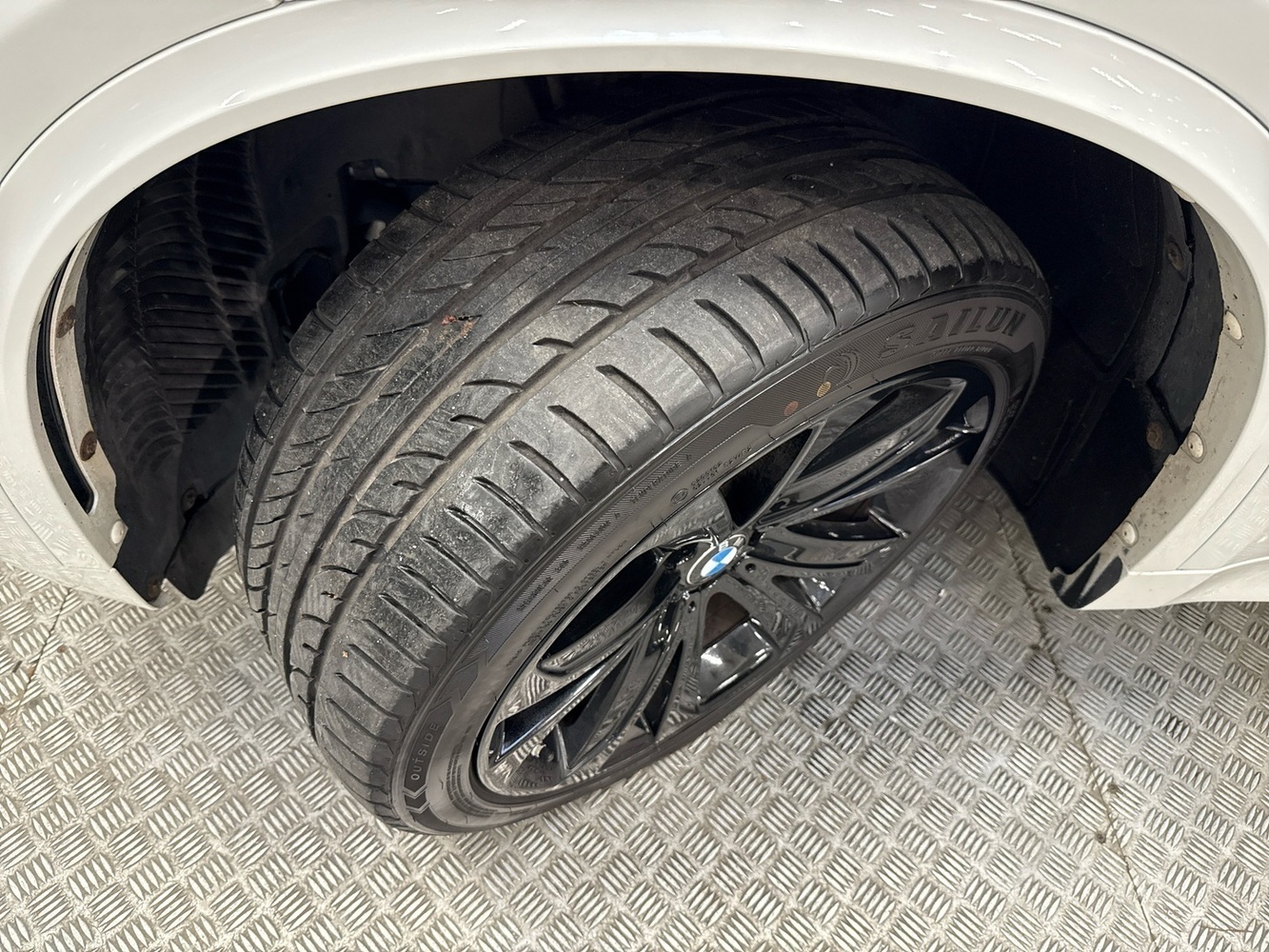BMW X5 vaihtoauto