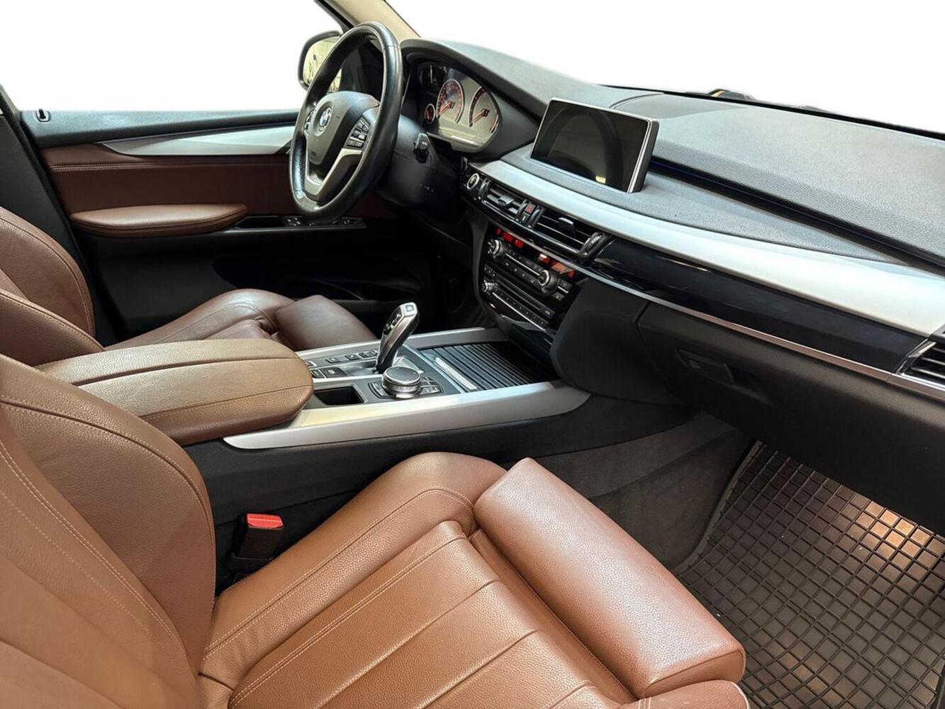 BMW X5 vaihtoauto