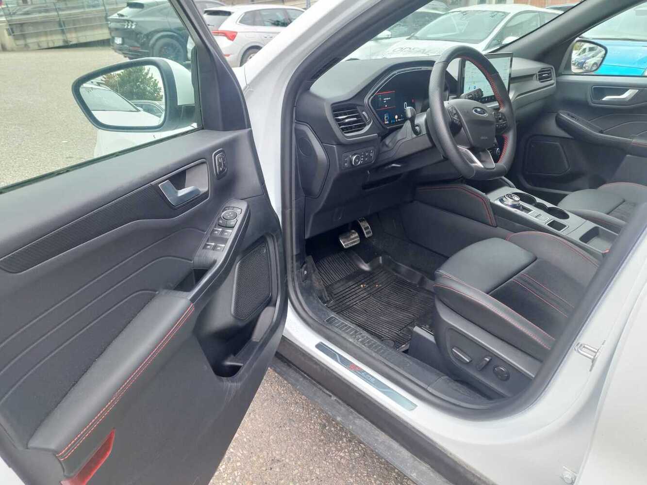 Ford Kuga vaihtoauto