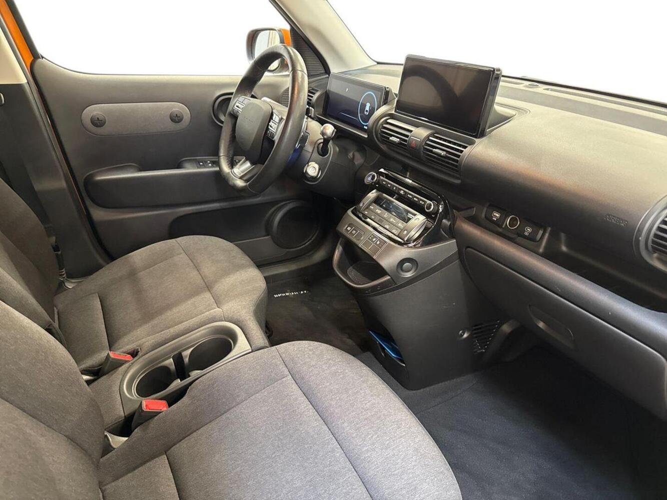 Hyundai INSTER vaihtoauto