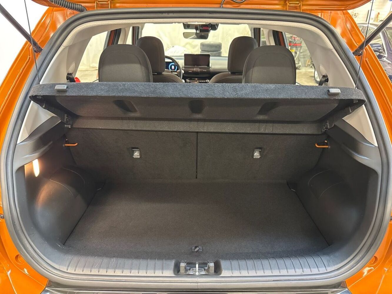 Hyundai INSTER vaihtoauto