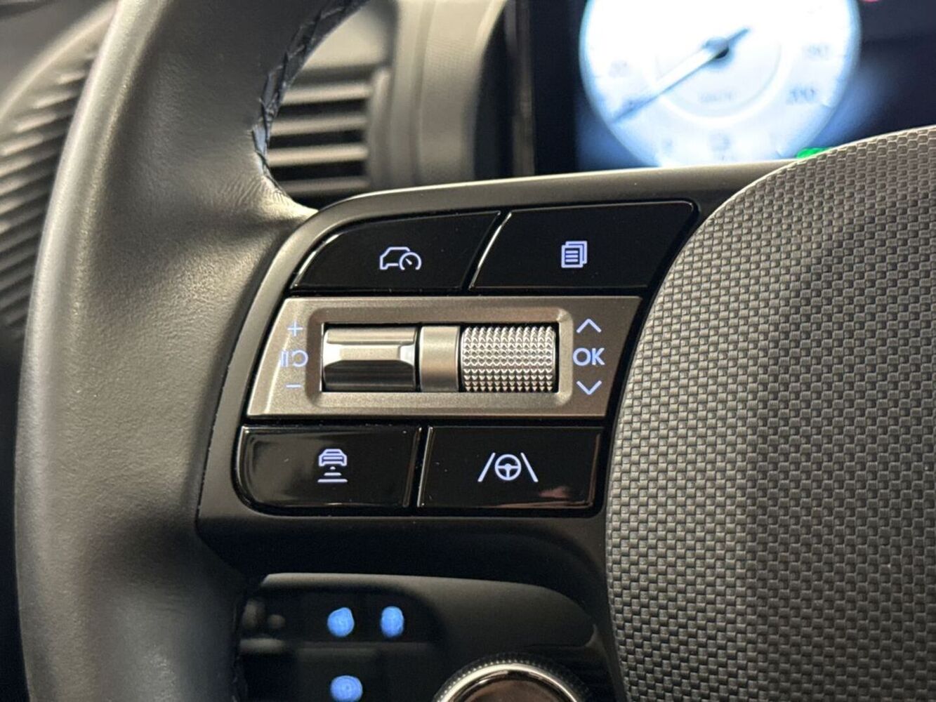 Hyundai INSTER vaihtoauto
