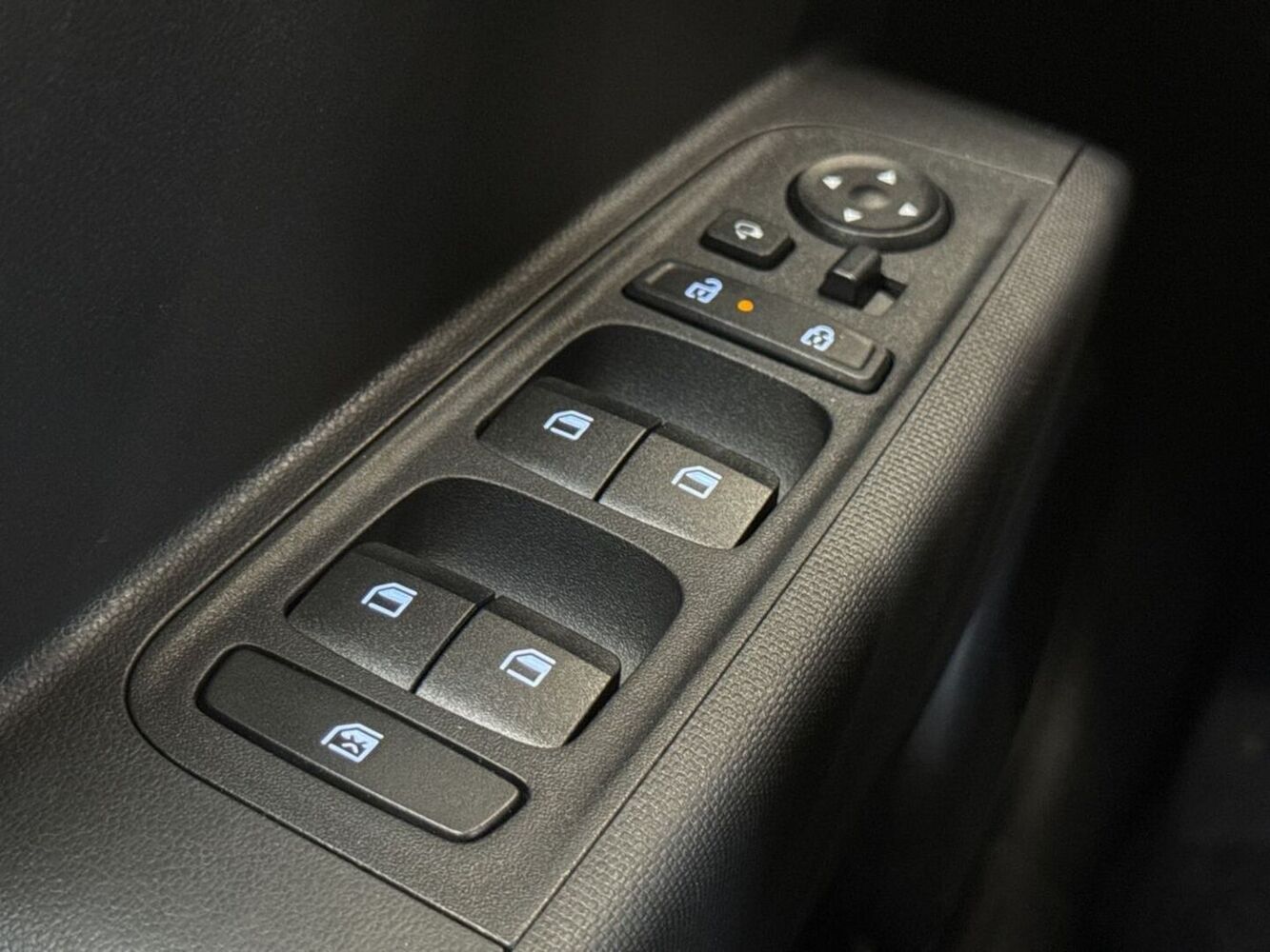 Hyundai INSTER vaihtoauto