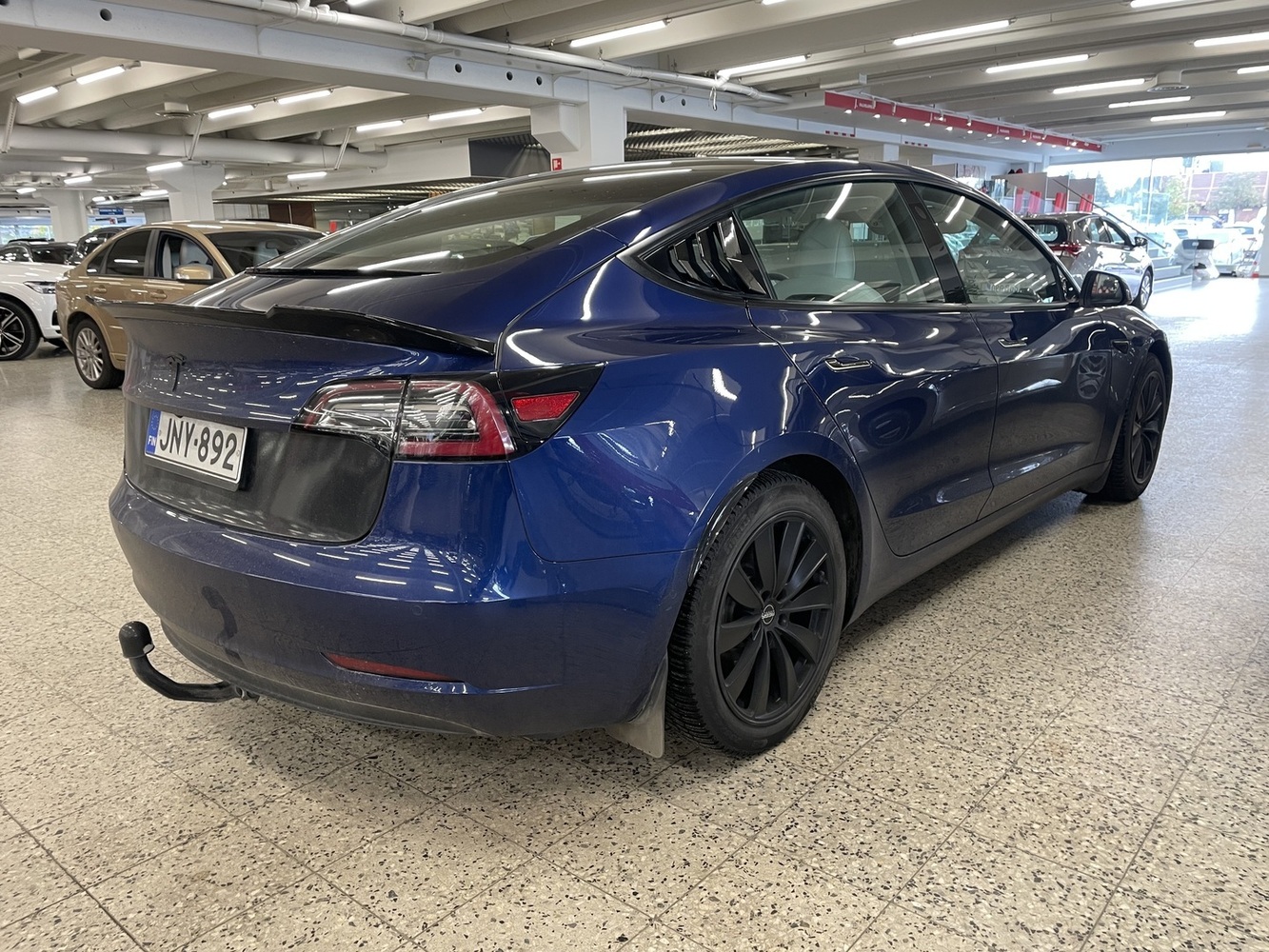 Tesla Model 3 vaihtoauto