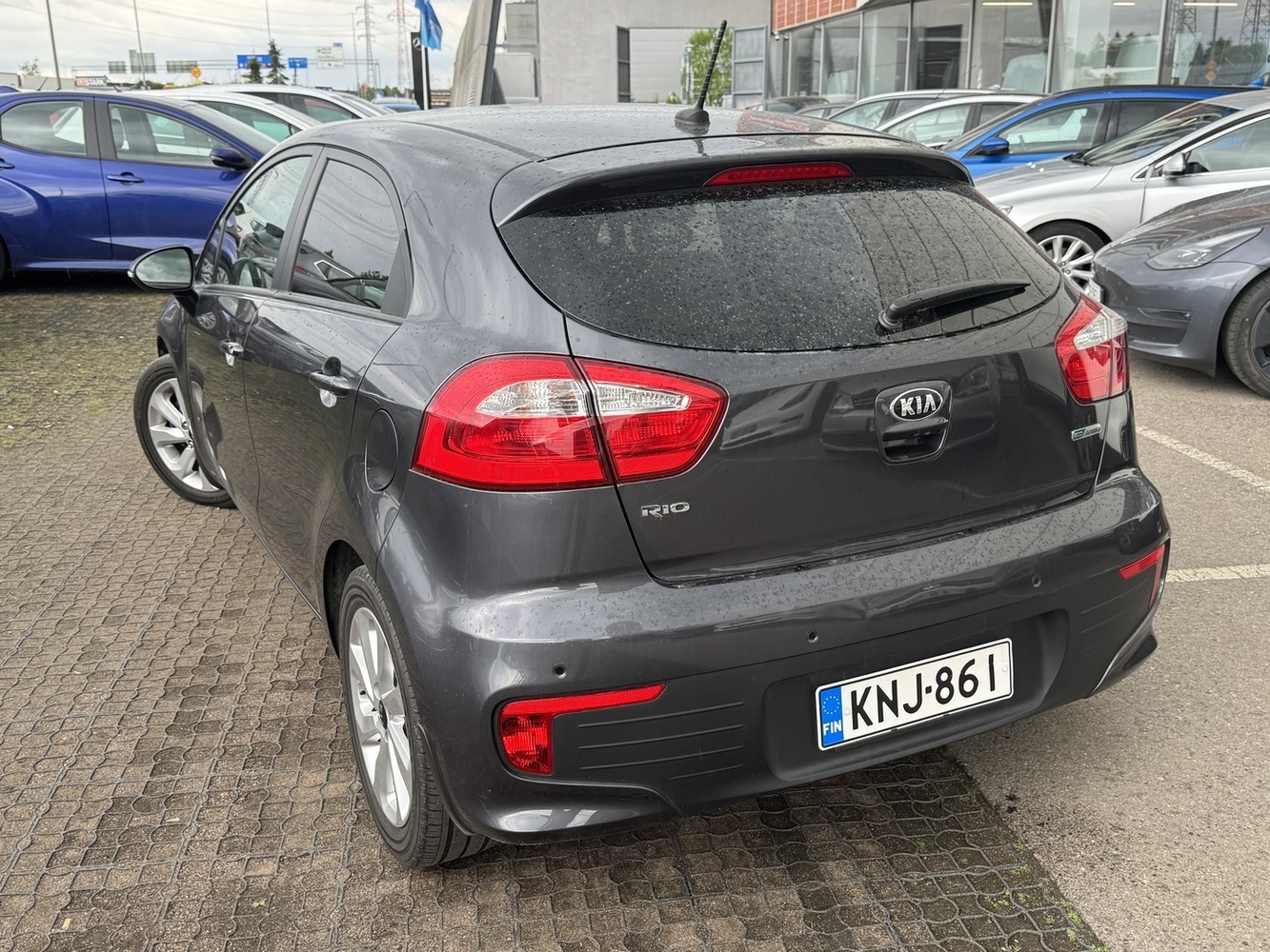 Kia Rio vaihtoauto