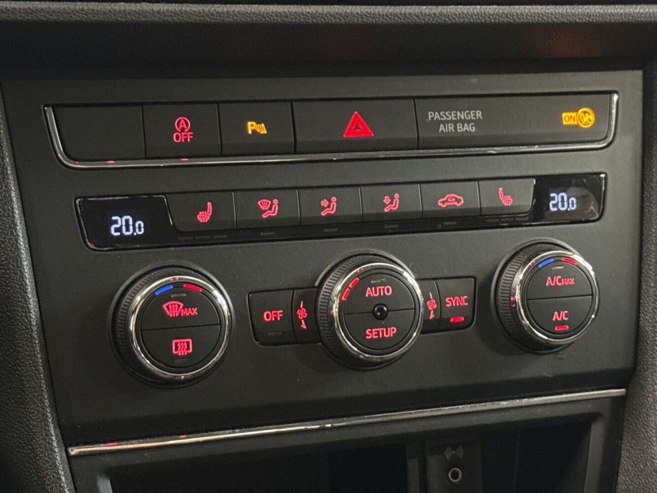 SEAT Leon vaihtoauto