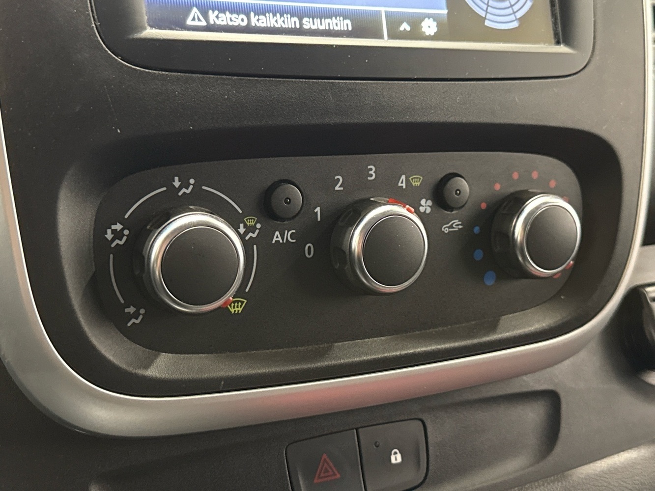 Renault Trafic vaihtoauto