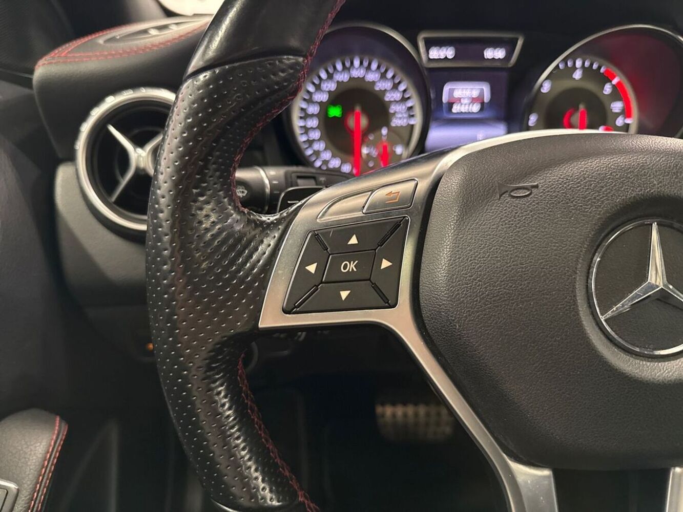 Mercedes-Benz GLA vaihtoauto