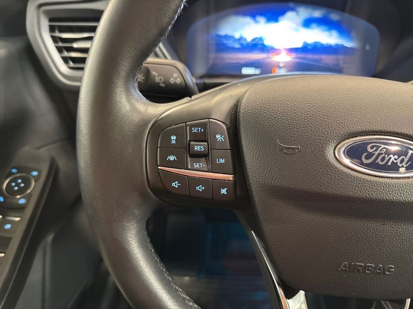 Ford Kuga vaihtoauto