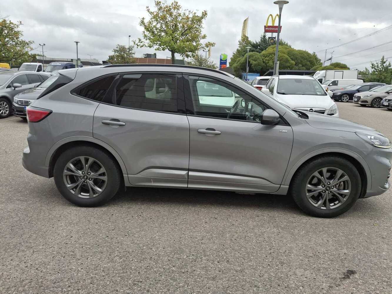 Ford Kuga vaihtoauto