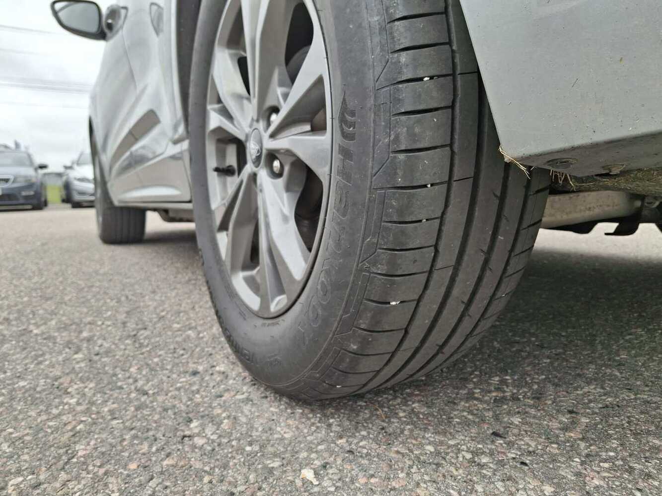 Ford Kuga vaihtoauto