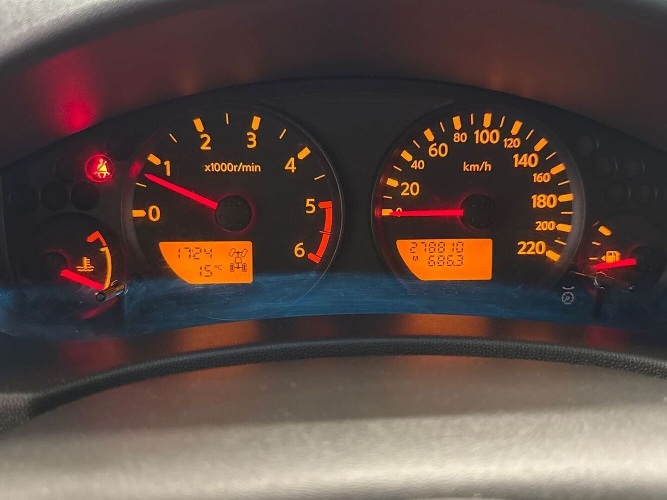 Nissan Navara vaihtoauto