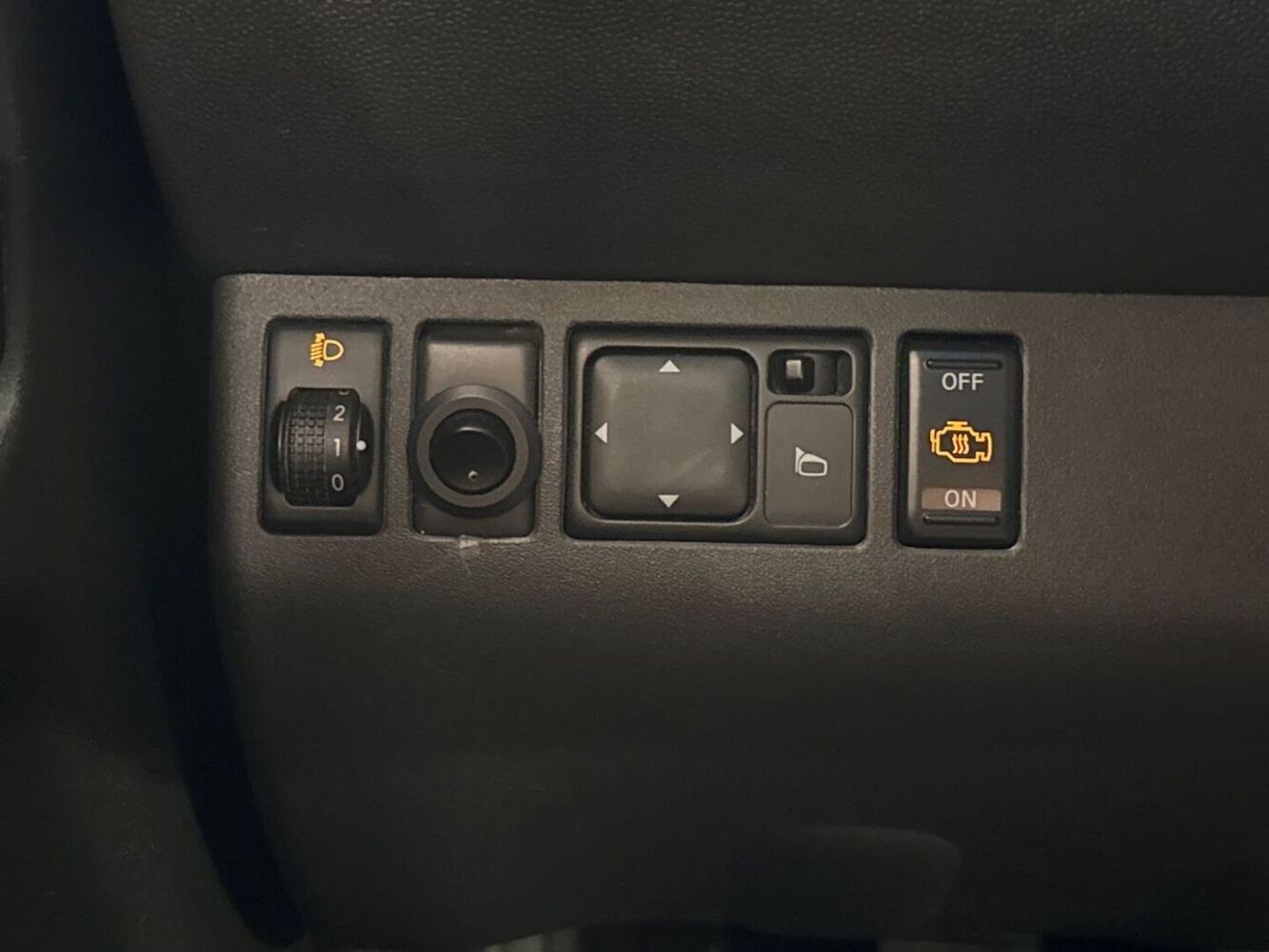 Nissan Navara vaihtoauto