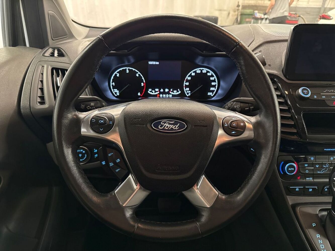 Ford Grand Tourneo Connect vaihtoauto