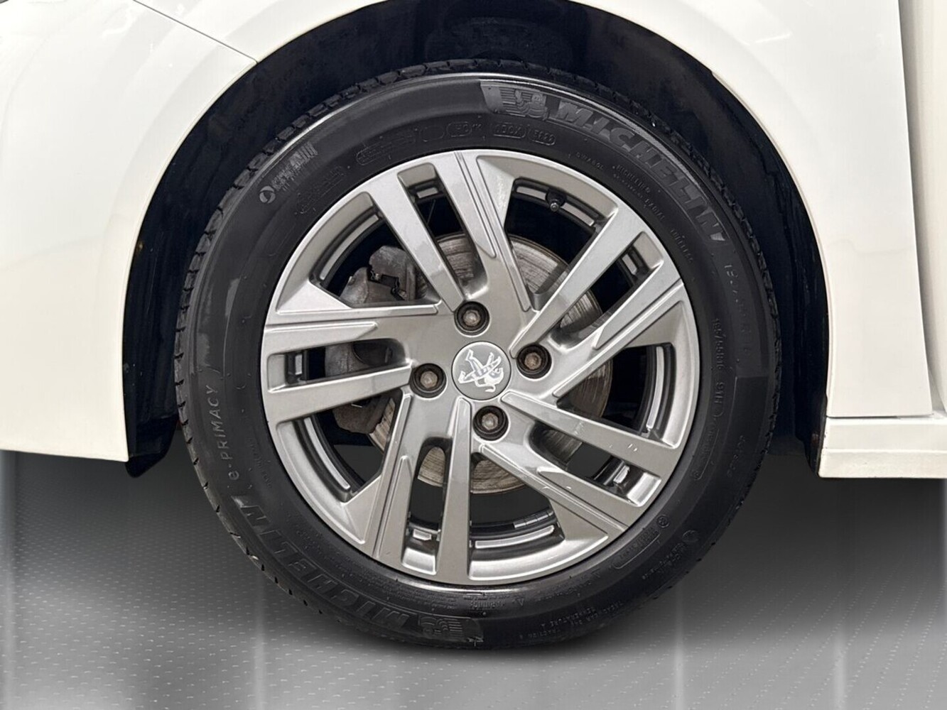 Peugeot 208 vaihtoauto