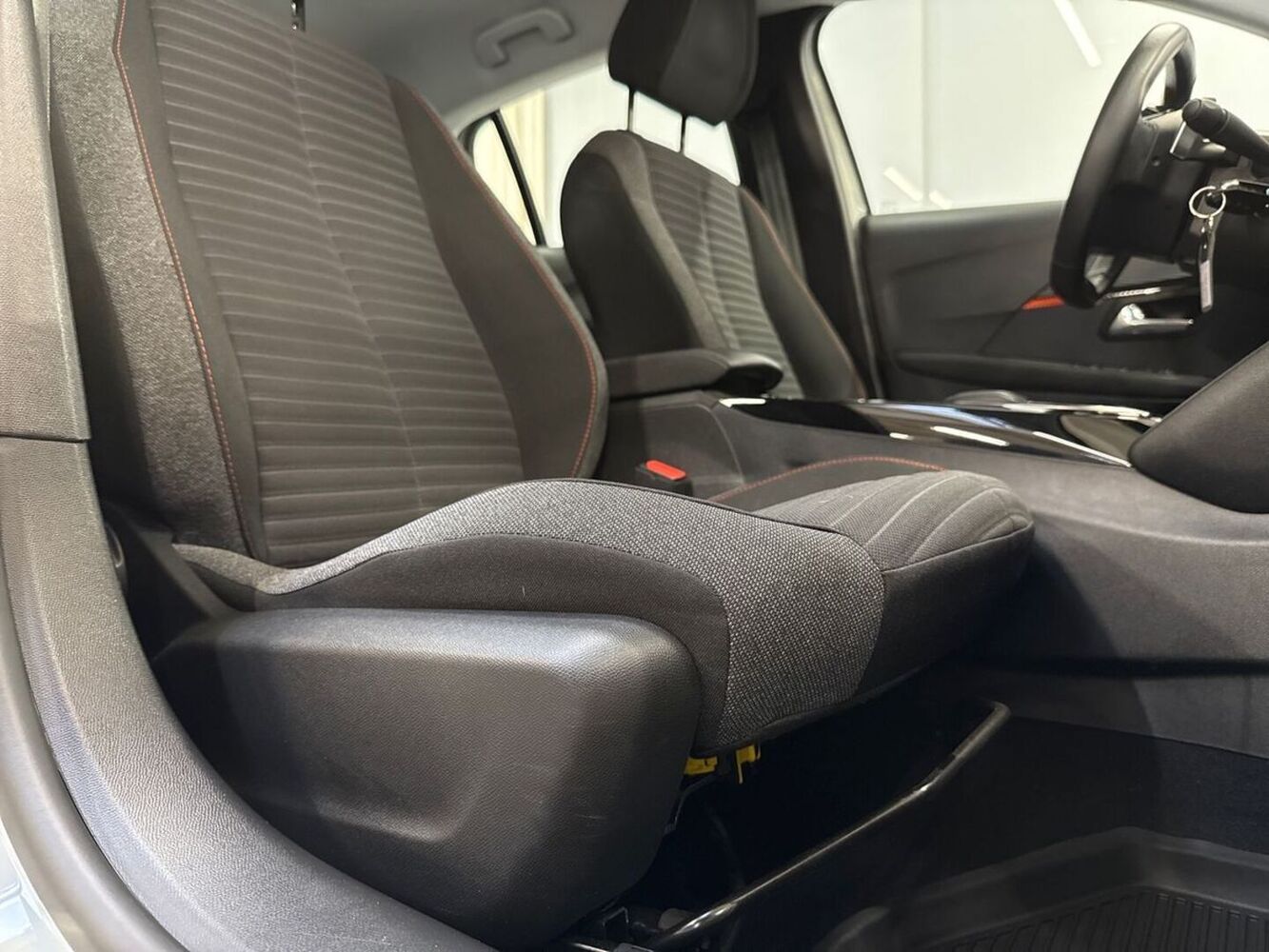 Peugeot 208 vaihtoauto