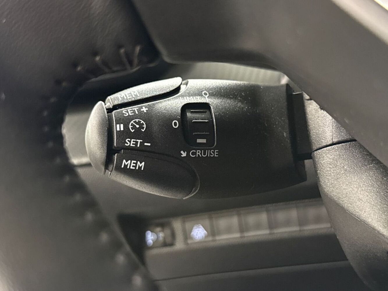 Peugeot 208 vaihtoauto