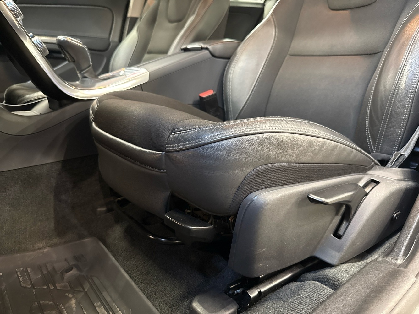 Volvo V60 Cross Country vaihtoauto