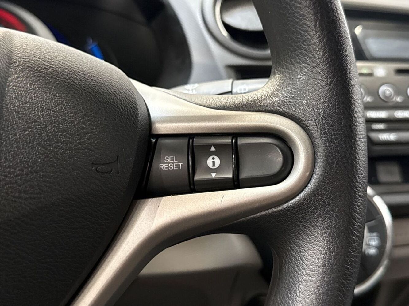Honda Insight vaihtoauto