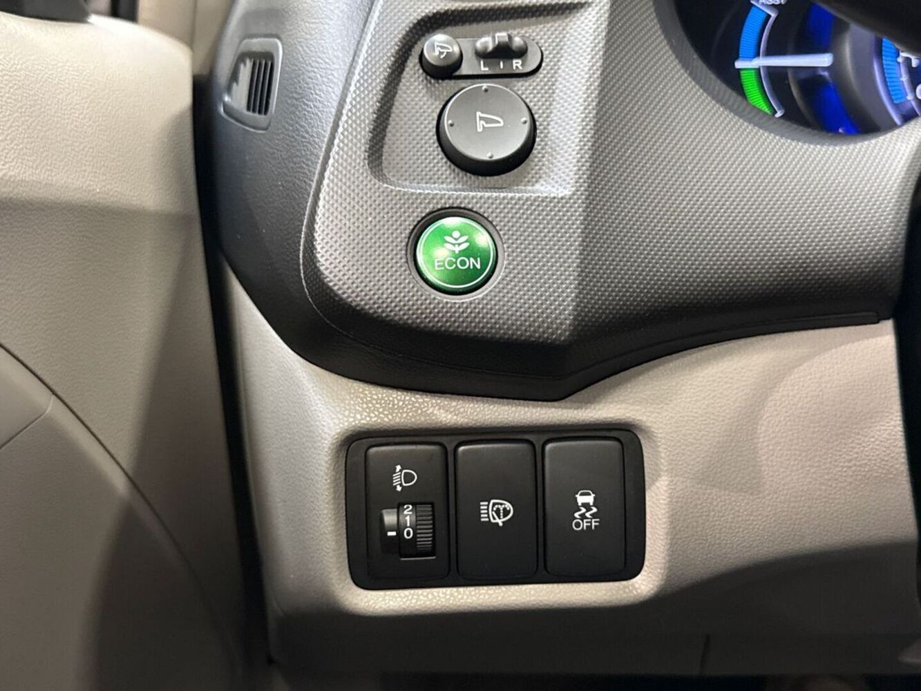 Honda Insight vaihtoauto