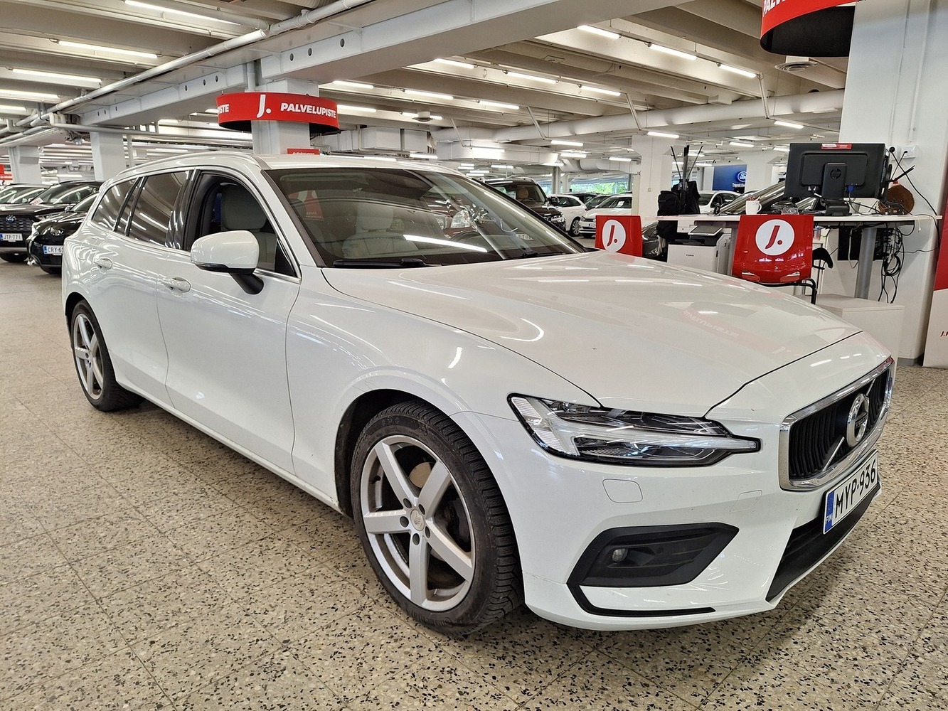 Volvo V60 vaihtoauto