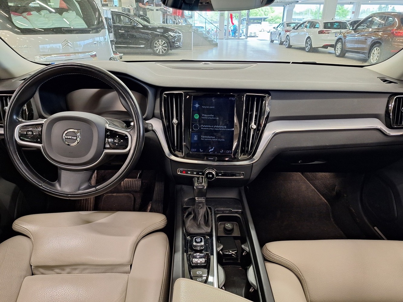 Volvo V60 vaihtoauto