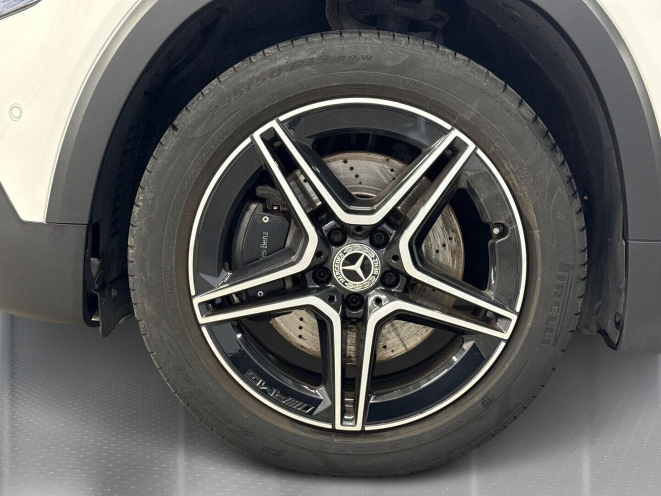 Mercedes-Benz GLB vaihtoauto