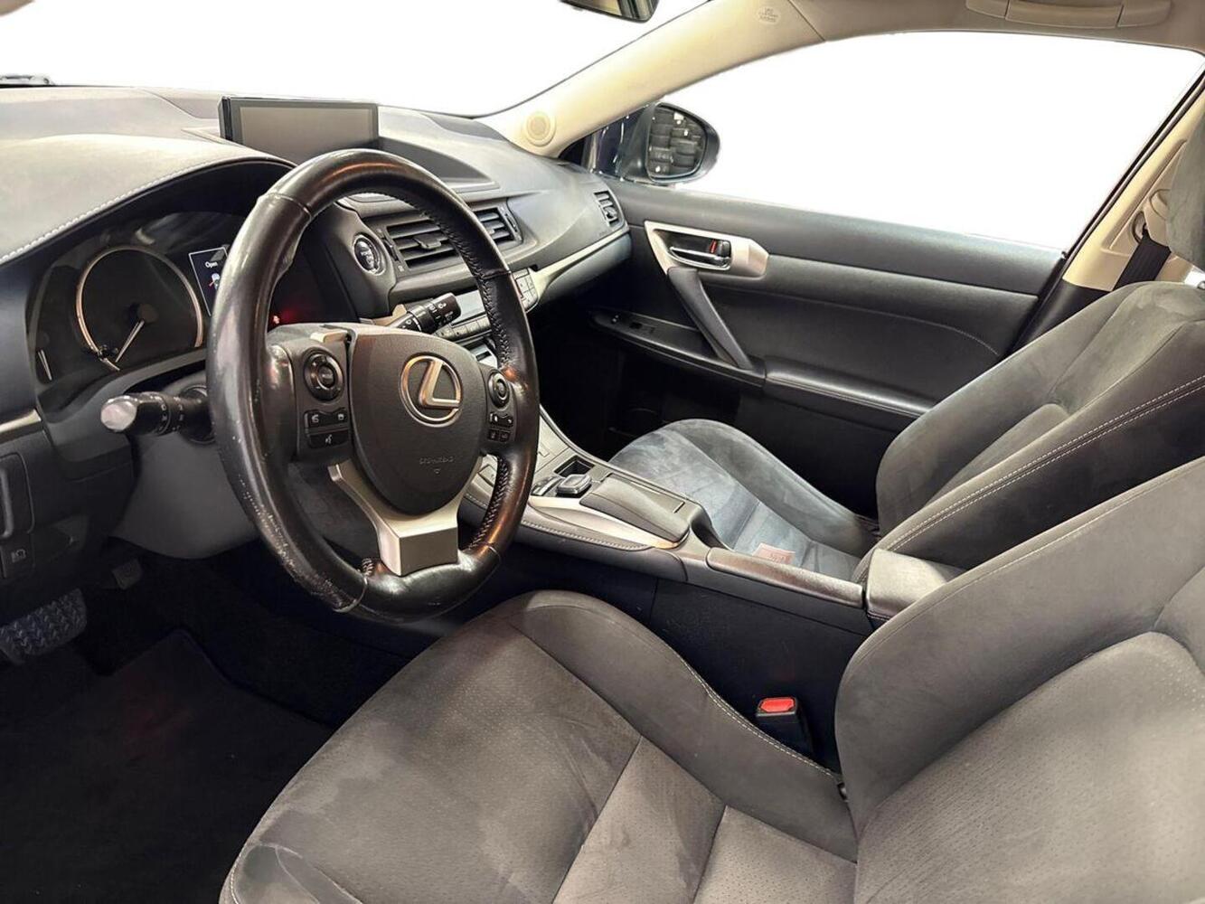 Lexus CT vaihtoauto
