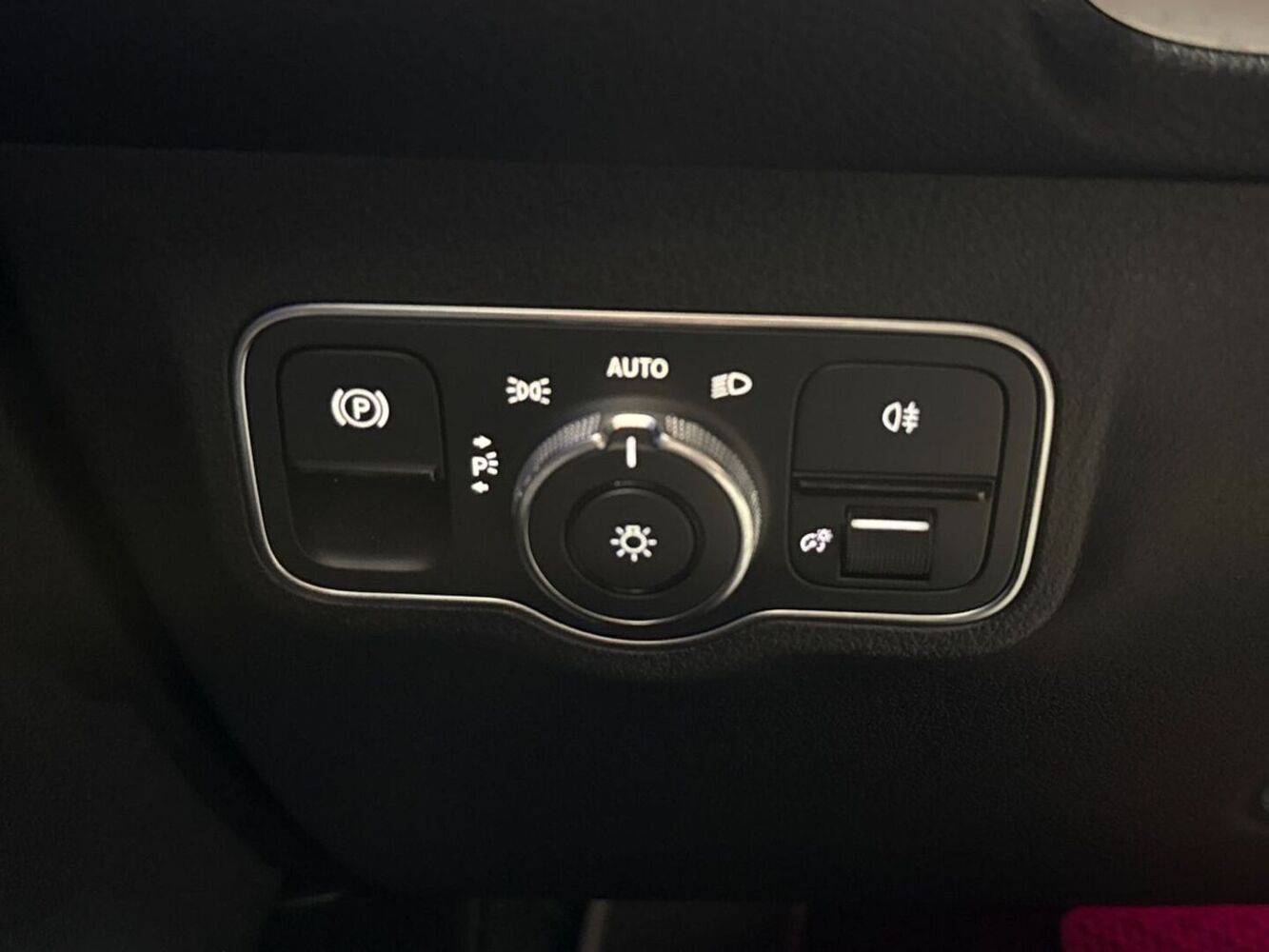 Mercedes-Benz EQB vaihtoauto