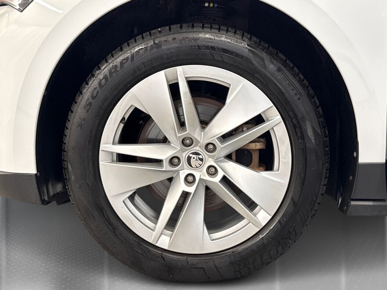Skoda Enyaq vaihtoauto