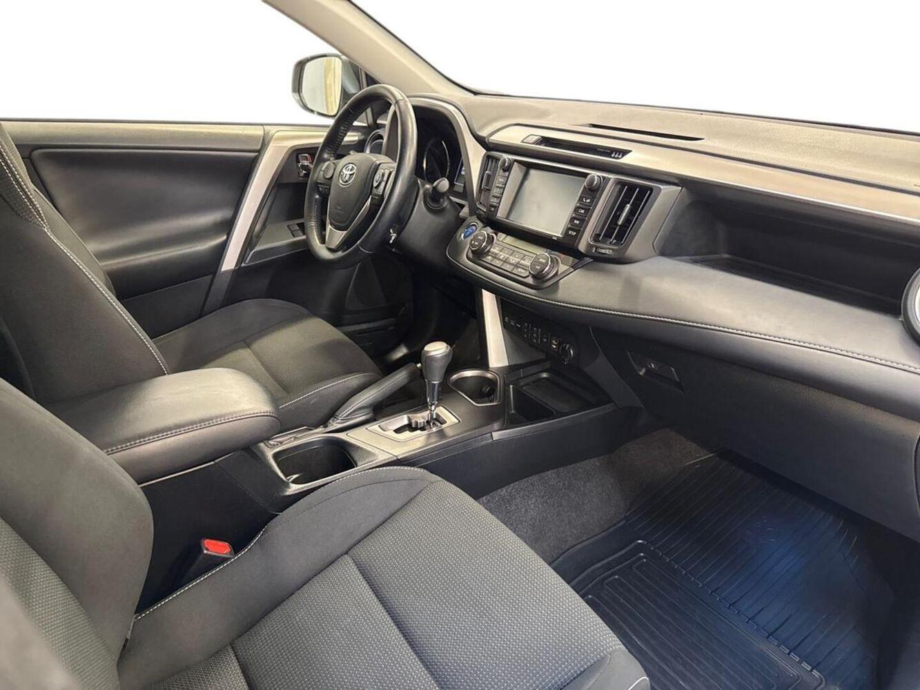 Toyota RAV4 vaihtoauto