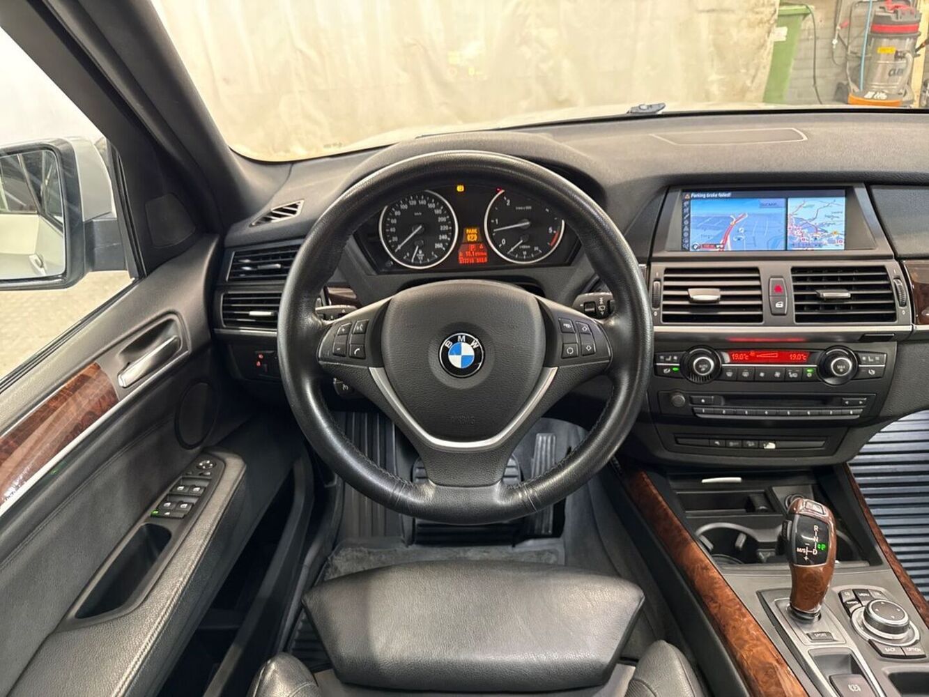 BMW X5 vaihtoauto