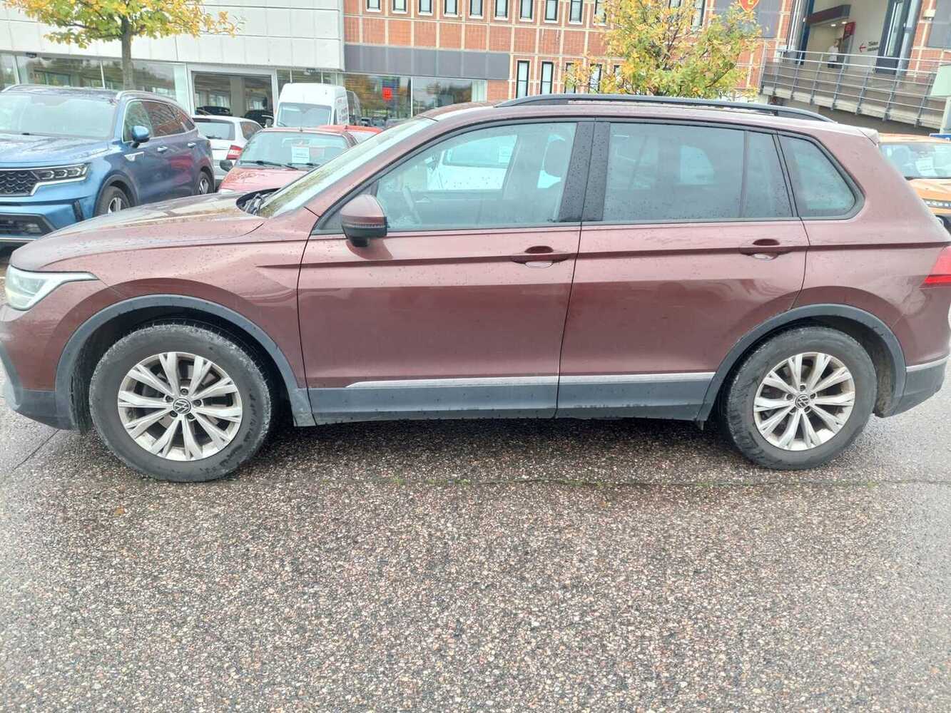 Volkswagen Tiguan vaihtoauto