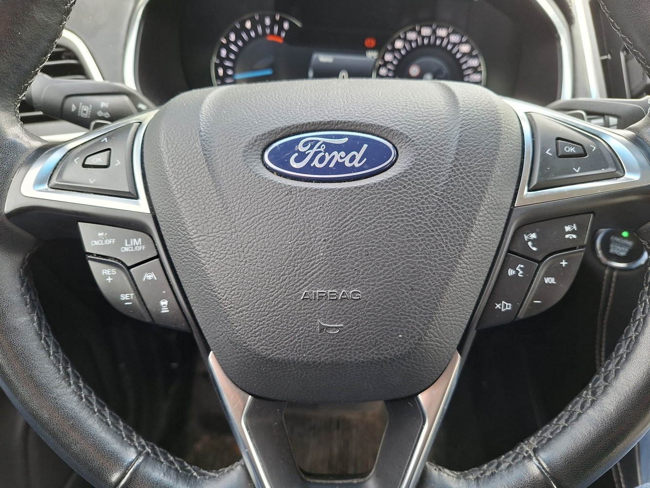 Ford Edge vaihtoauto