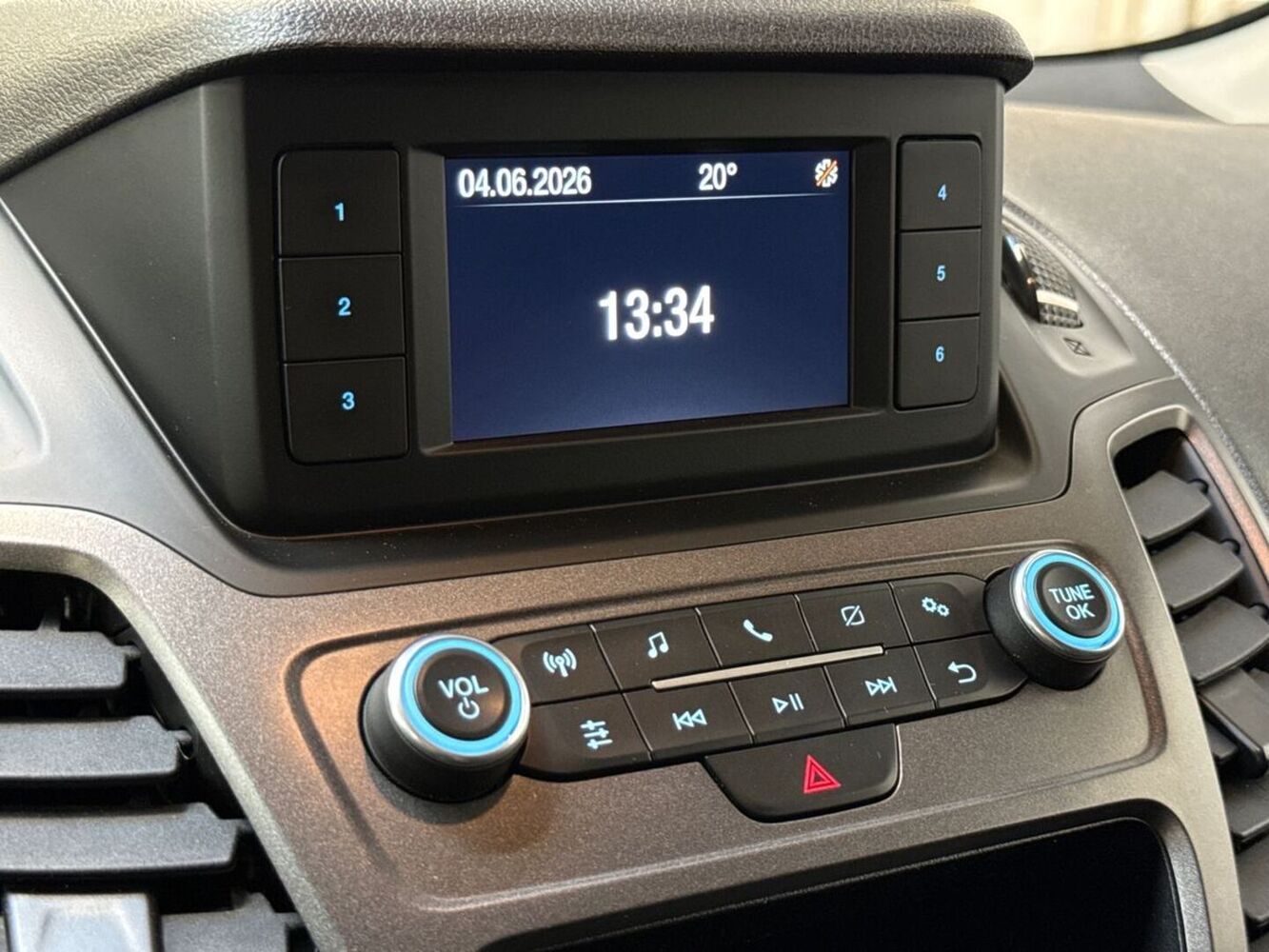 Ford Transit Connect vaihtoauto
