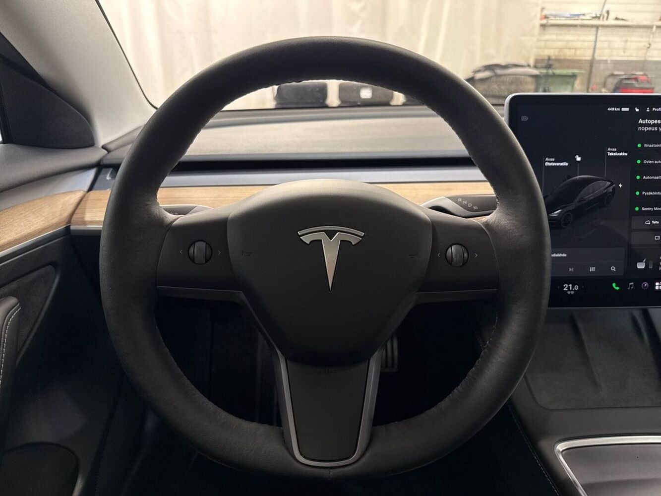 Tesla Model 3 vaihtoauto