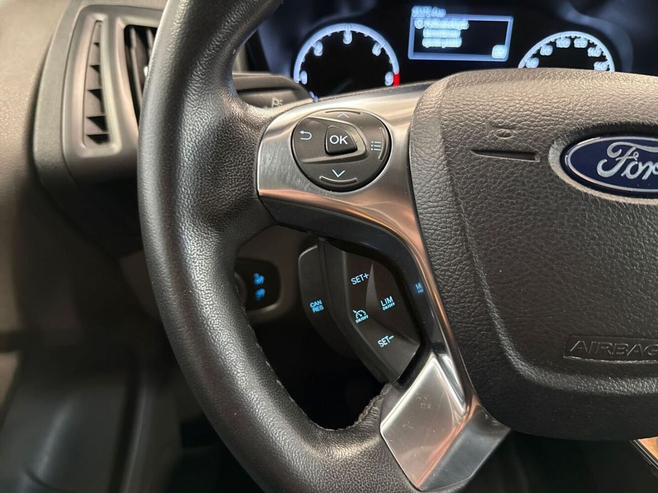 Ford Transit Connect vaihtoauto