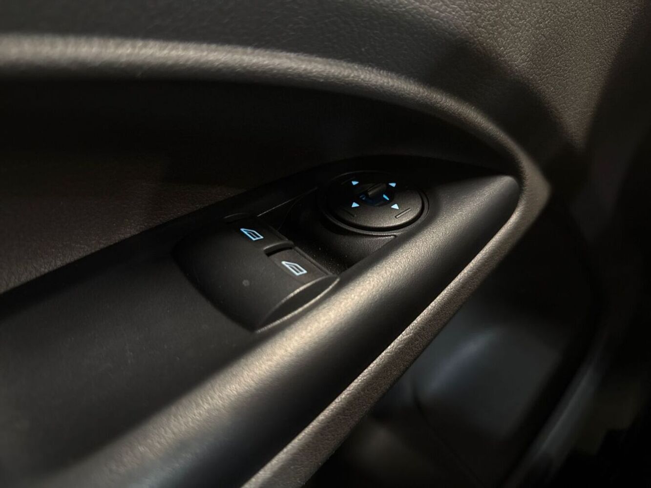 Ford Transit Connect vaihtoauto