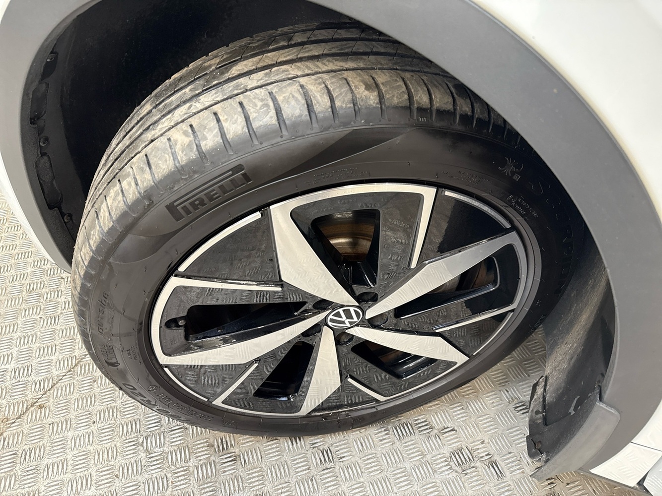 Volkswagen ID.4 vaihtoauto