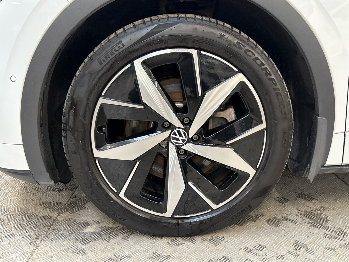 Volkswagen ID.4 vaihtoauto