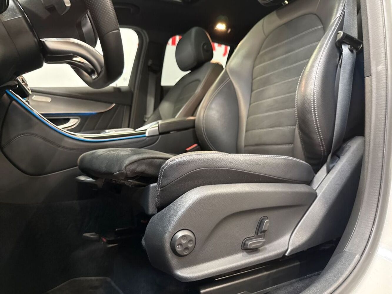 Mercedes-Benz EQC vaihtoauto