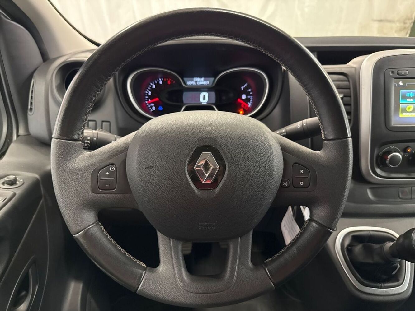 Renault Trafic vaihtoauto