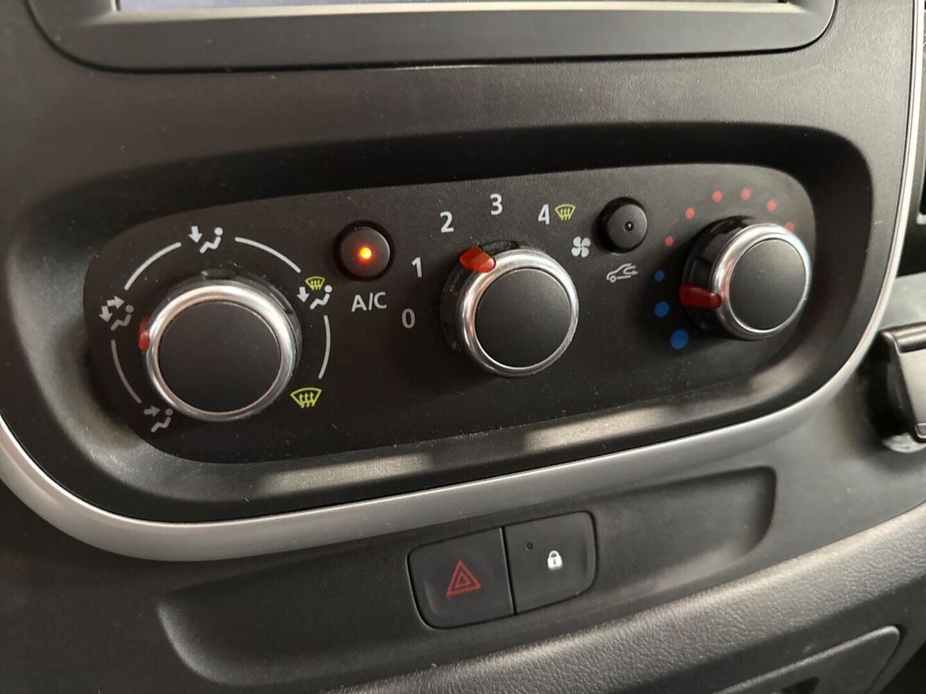 Renault Trafic vaihtoauto