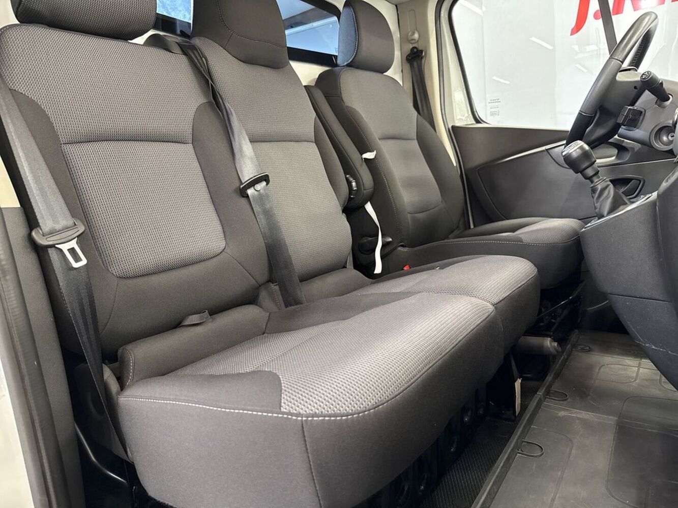 Renault Trafic vaihtoauto