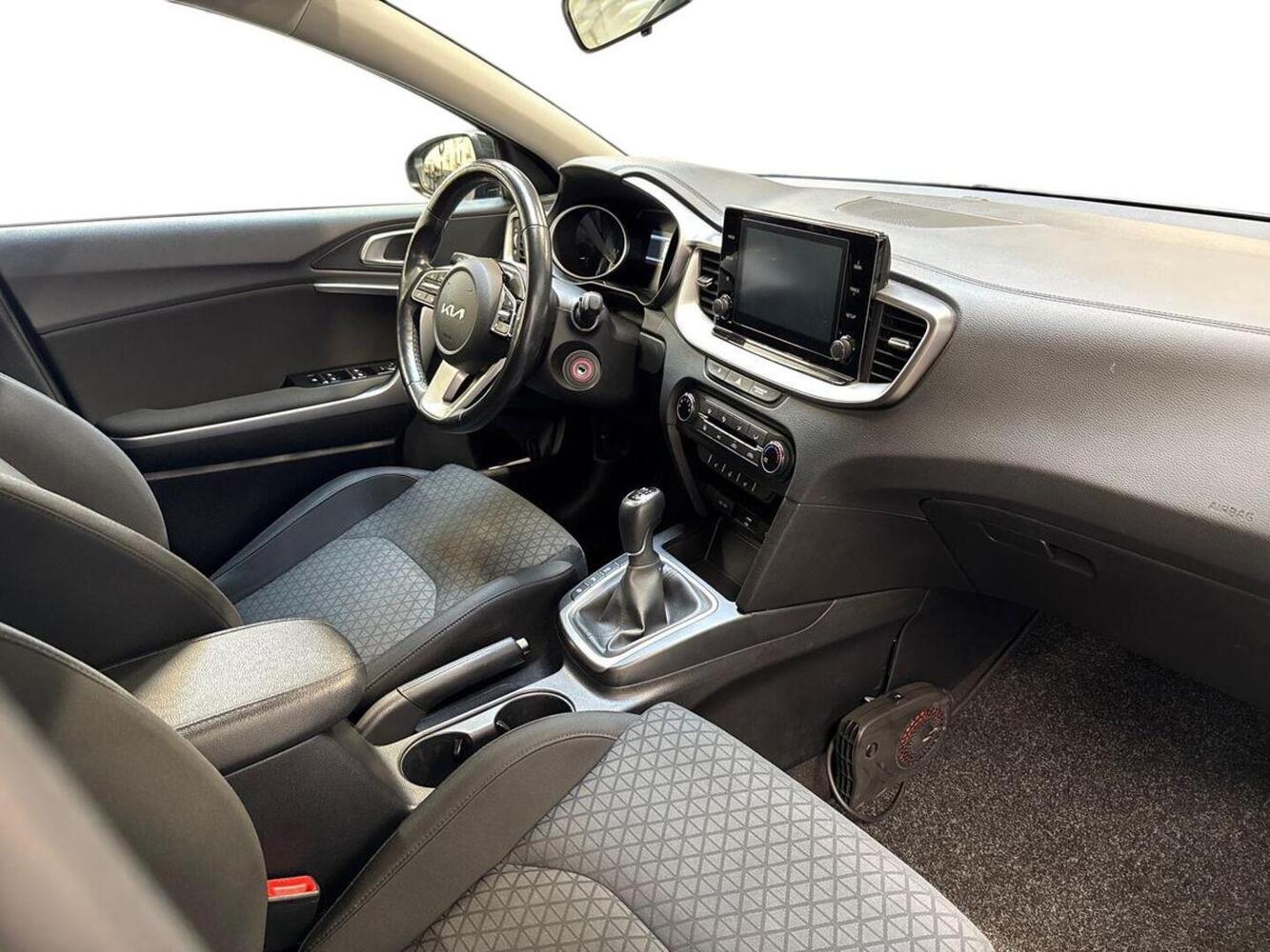 Kia Ceed vaihtoauto